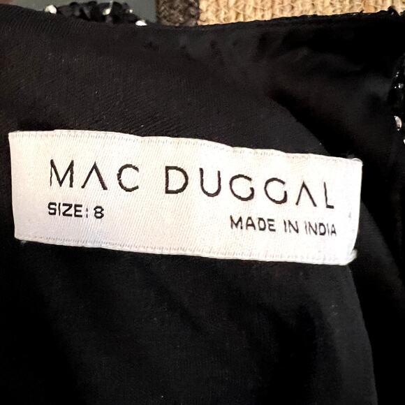 Mac Duggal Black 10883 Embellished Scoop Neck Tiered Formal Gown Dress size 8 - Picture 9 of 9